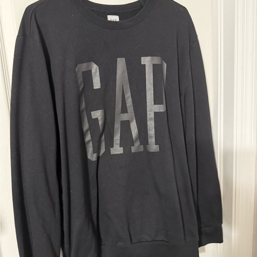 GAP Men's Charcoal Crewneck Sweater